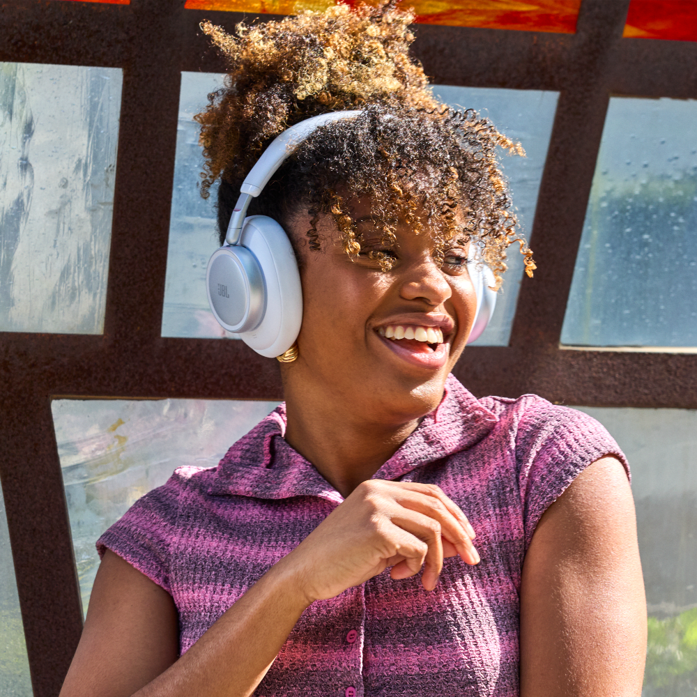 Live 780NC Wireless Over Ear Bluetooth Headphones